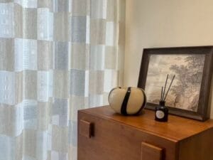 Keqiao Wholesale Checkered Light-Transmitting Window Screen - Versatile Bright Home & Office Decor | homecurtain.vip